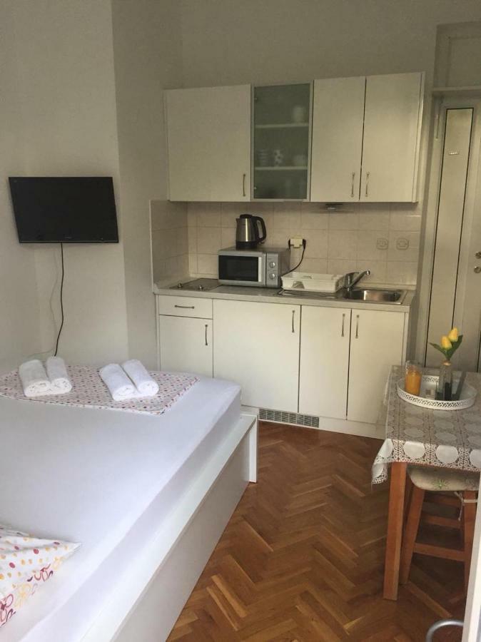 Apartment Jelas Макарска Екстериор снимка