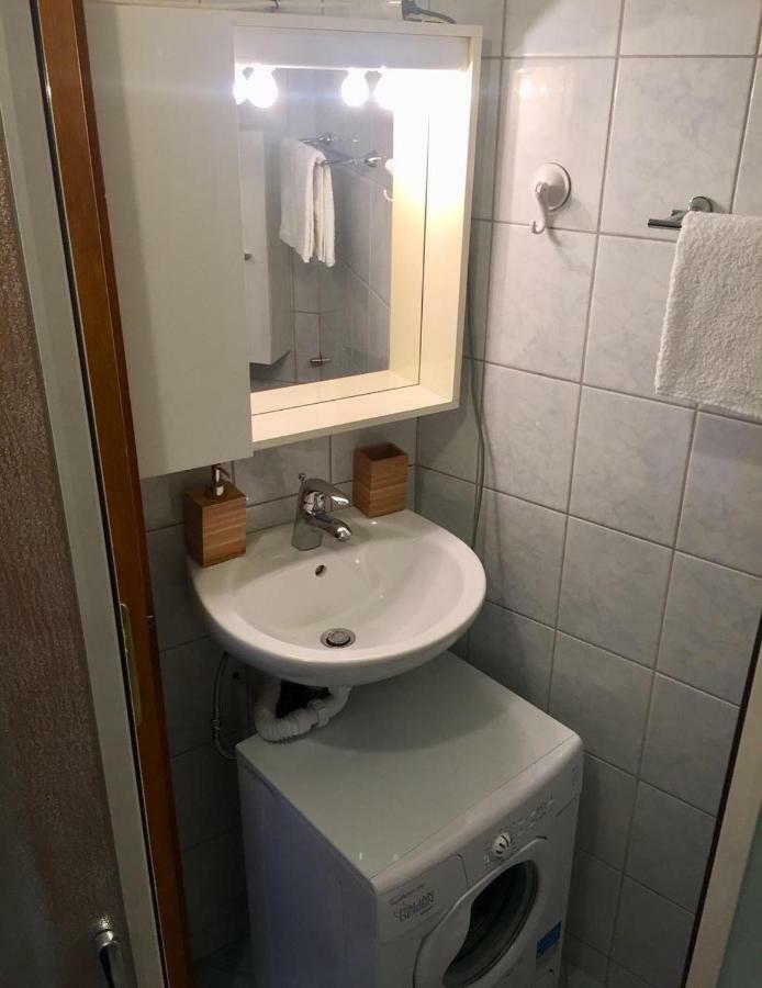 Apartment Jelas Макарска Екстериор снимка